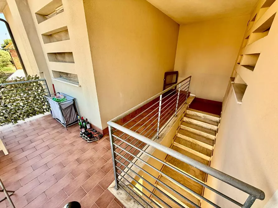 Immagine 8 di Appartamento in vendita  a Santa Maria A Monte