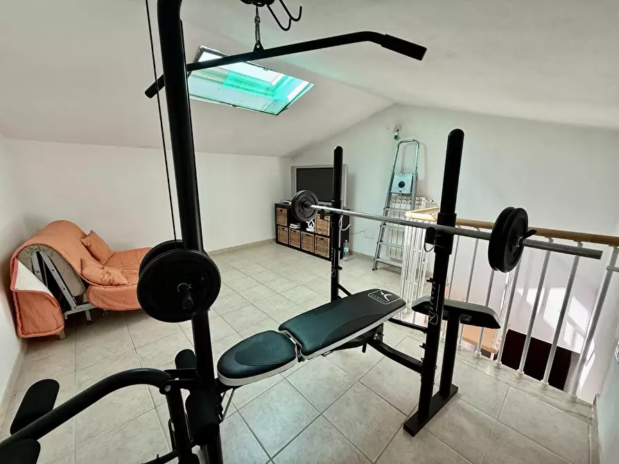 Immagine 21 di Appartamento in vendita  a Santa Maria A Monte