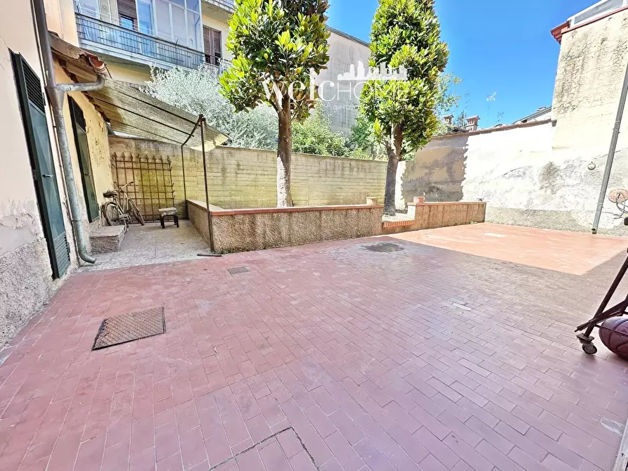 Immagine 28 di Terratetto in vendita  a Campi Bisenzio