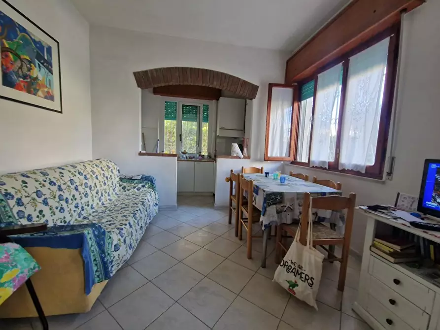 Immagine 5 di Casa quadrifamiliare in vendita  a Rosignano Marittimo