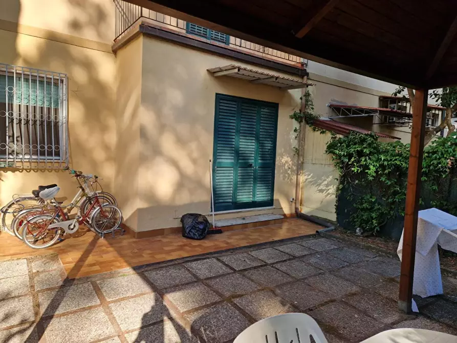 Immagine 2 di Casa quadrifamiliare in vendita  a Rosignano Marittimo