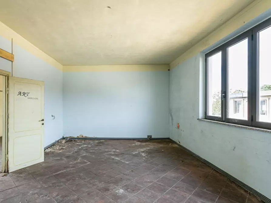 Immagine 28 di Capannone industriale in vendita  a Bientina