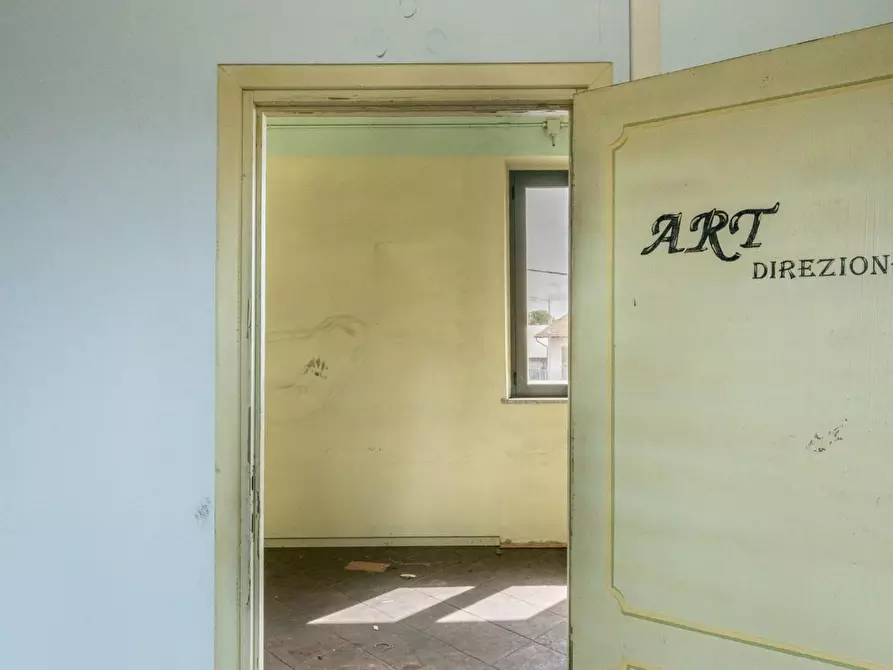 Immagine 30 di Capannone industriale in vendita  a Bientina