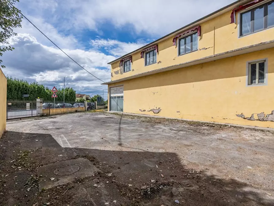 Immagine 11 di Capannone industriale in vendita  a Bientina