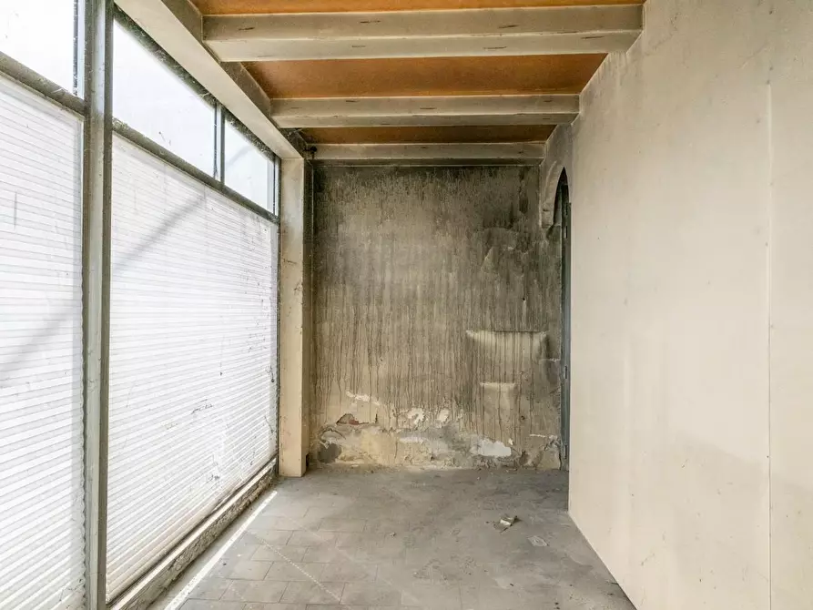 Immagine 23 di Capannone industriale in vendita  a Bientina