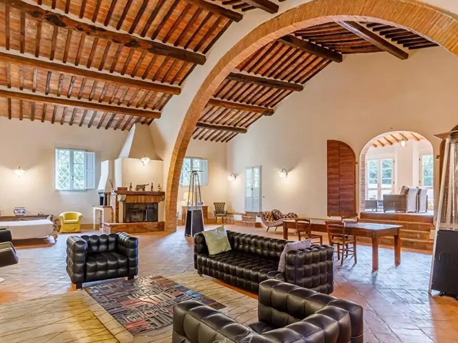 Immagine 1 di Villa in vendita  a Fauglia