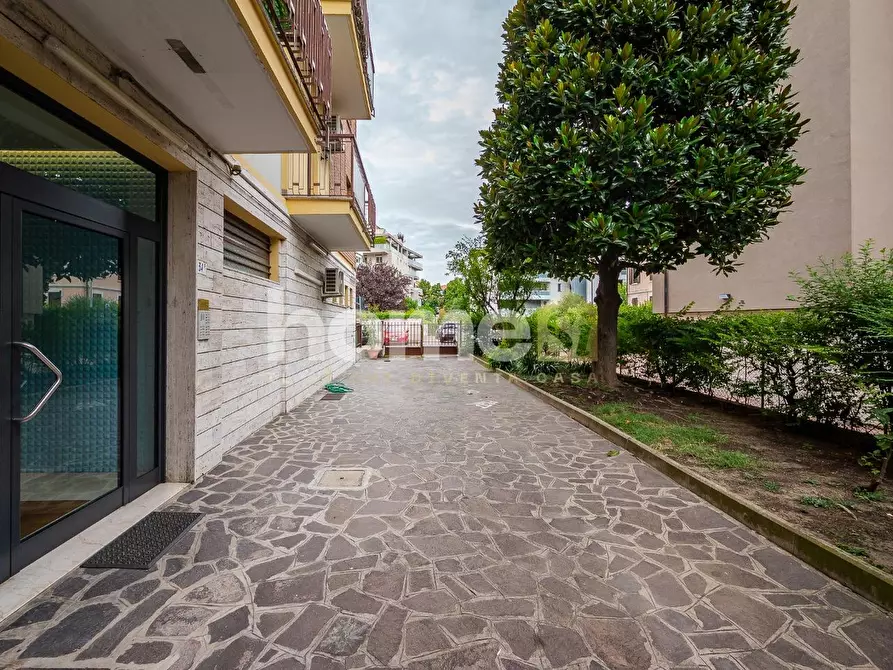 Immagine 28 di Appartamento in vendita  a Modena