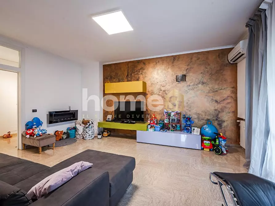 Immagine 4 di Appartamento in vendita  a Modena