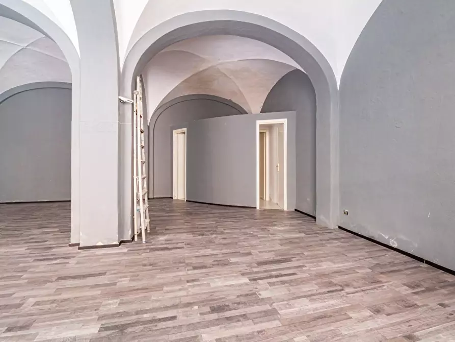 Immagine 7 di Locale commerciale in affitto  a Pisa