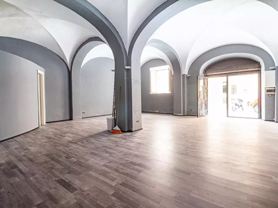 Immagine 3 di Locale commerciale in affitto  a Pisa