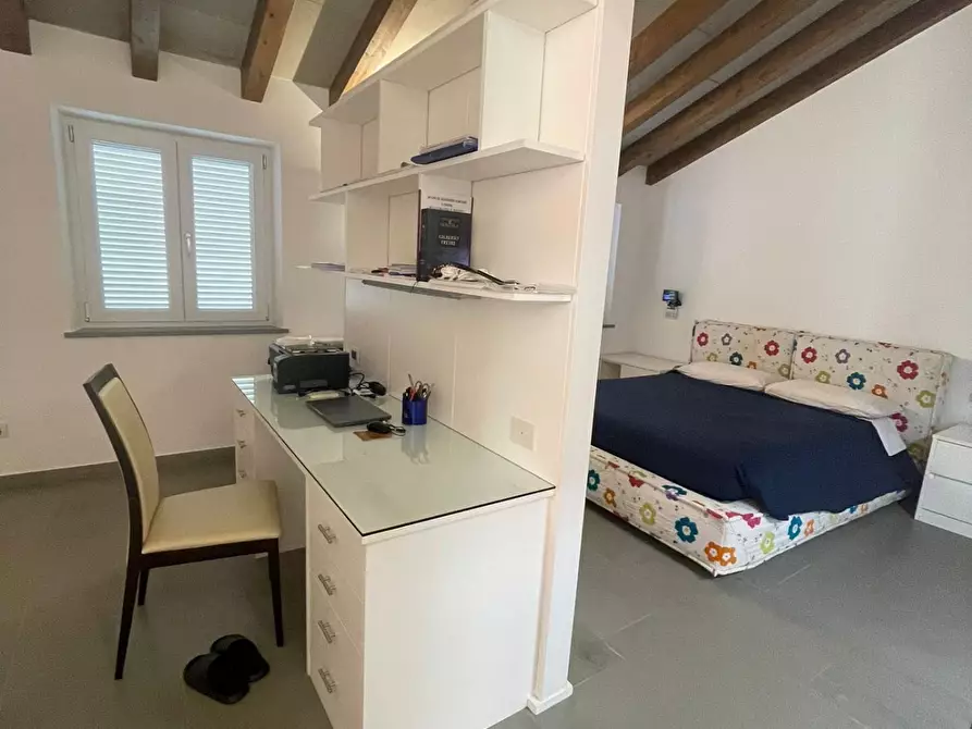 Immagine 6 di Casa semindipendente in vendita  a Castelnuovo Magra