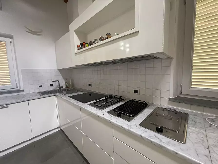 Immagine 3 di Casa semindipendente in vendita  a Castelnuovo Magra