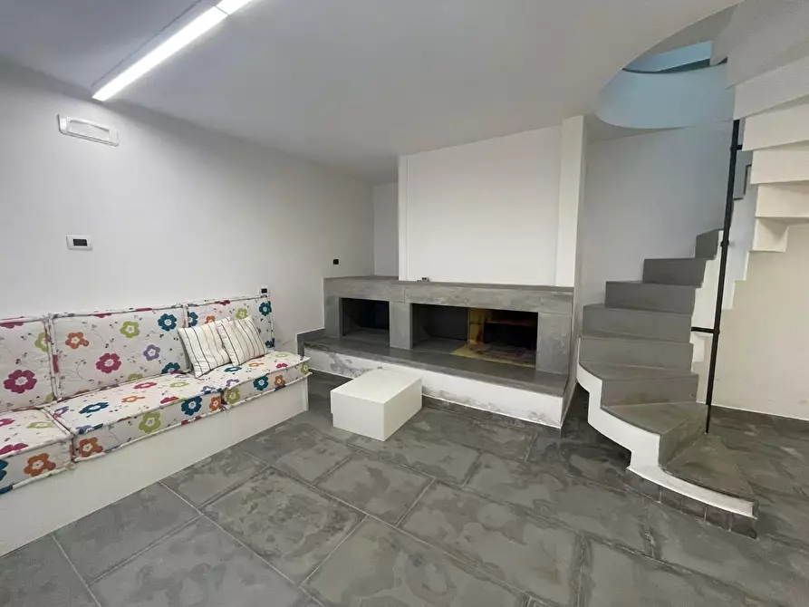 Immagine 15 di Casa semindipendente in vendita  a Castelnuovo Magra