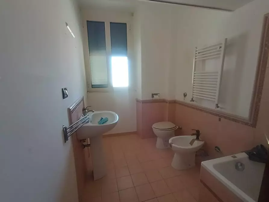 Immagine 24 di Appartamento in vendita  a Taranto