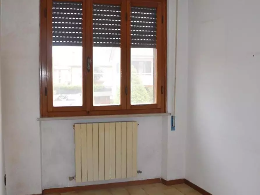 Immagine 11 di Casa bifamiliare in vendita  a Vecchiano