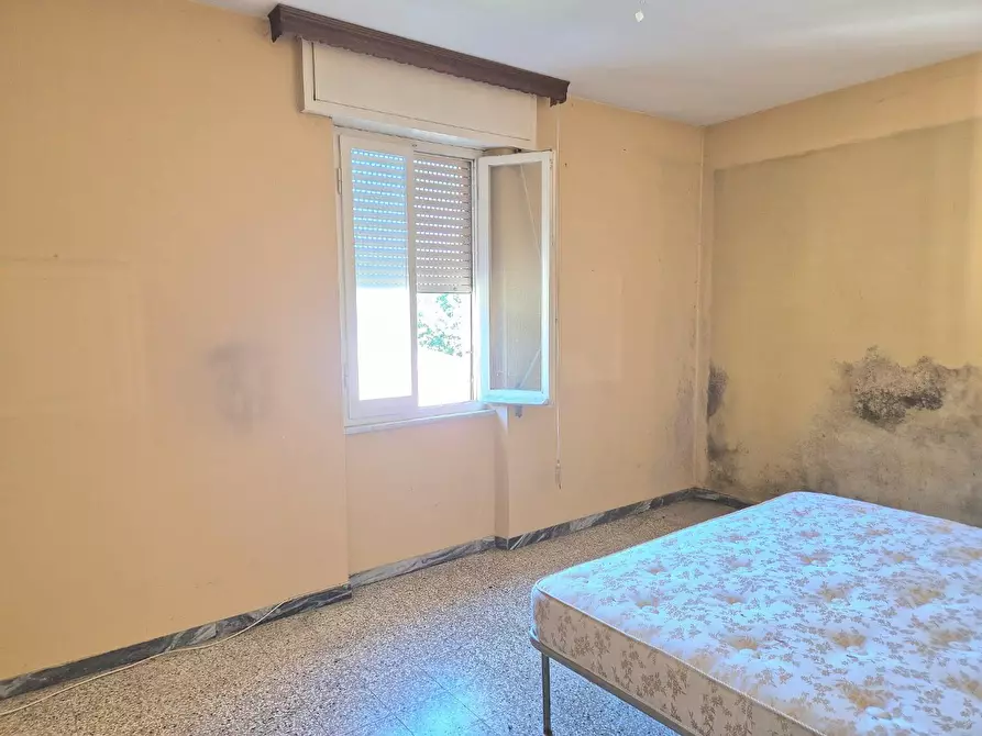 Immagine 13 di Appartamento in vendita  a Carrara