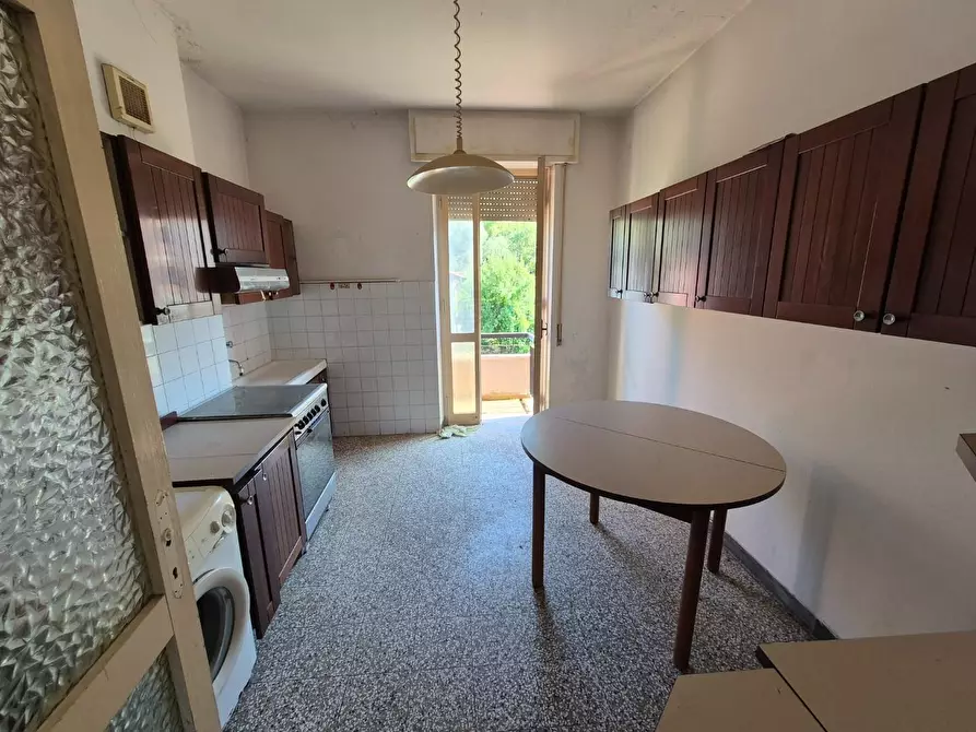 Immagine 5 di Appartamento in vendita  a Carrara