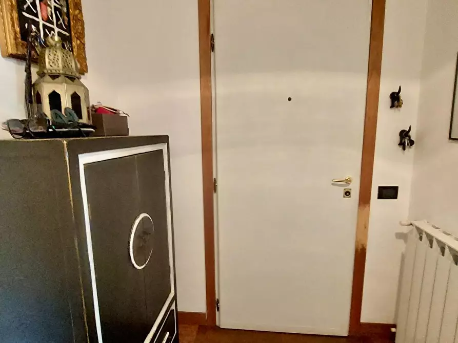 Immagine 10 di Appartamento in vendita  a Viareggio