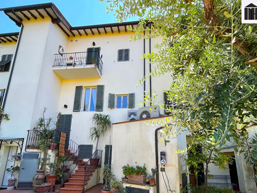 Immagine 27 di Terratetto in vendita  a Santa Croce Sull'arno