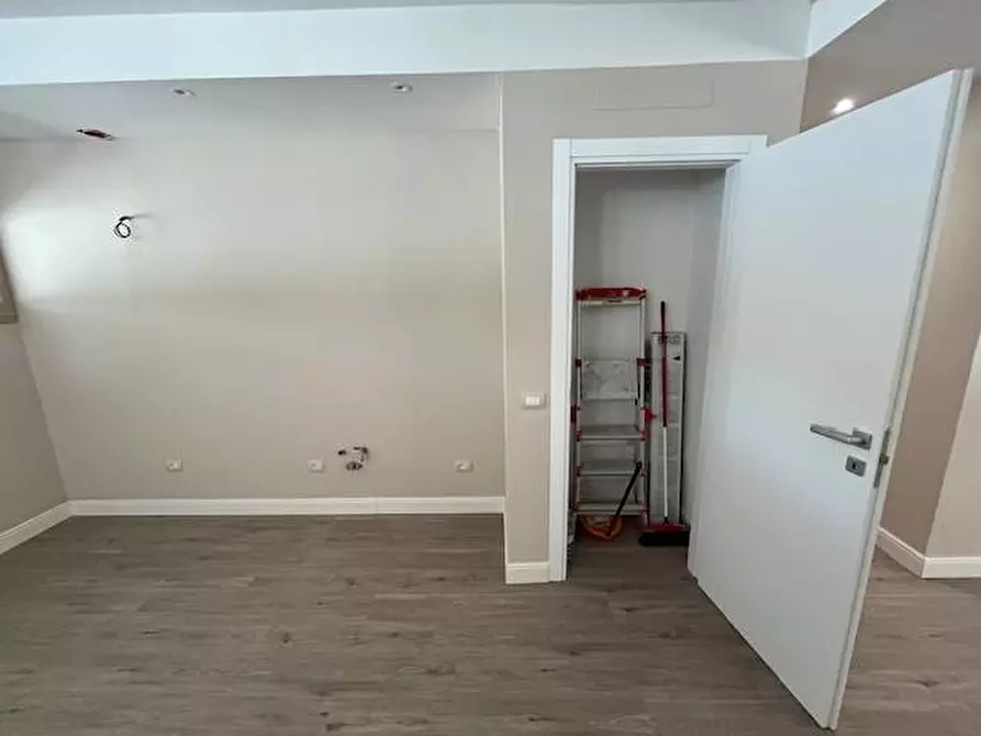 Immagine 16 di Appartamento in vendita  a Pisa