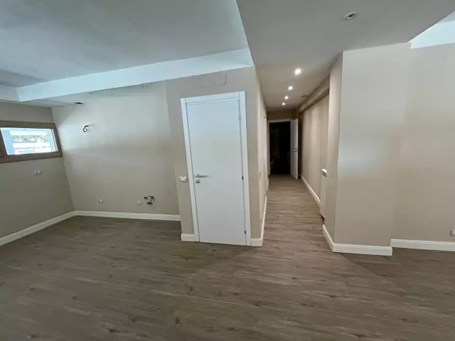 Immagine 10 di Appartamento in vendita  a Pisa