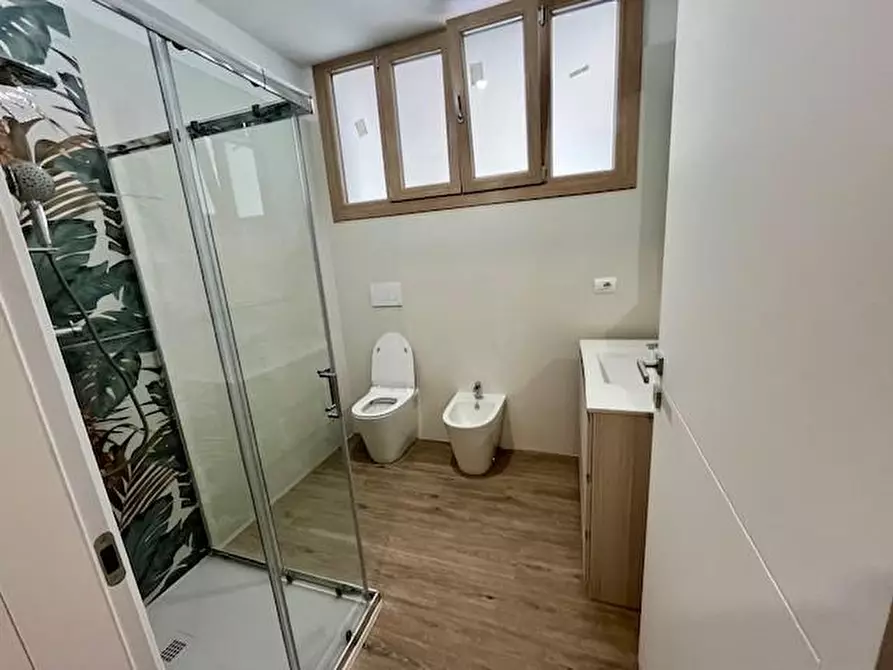 Immagine 13 di Appartamento in vendita  a Pisa