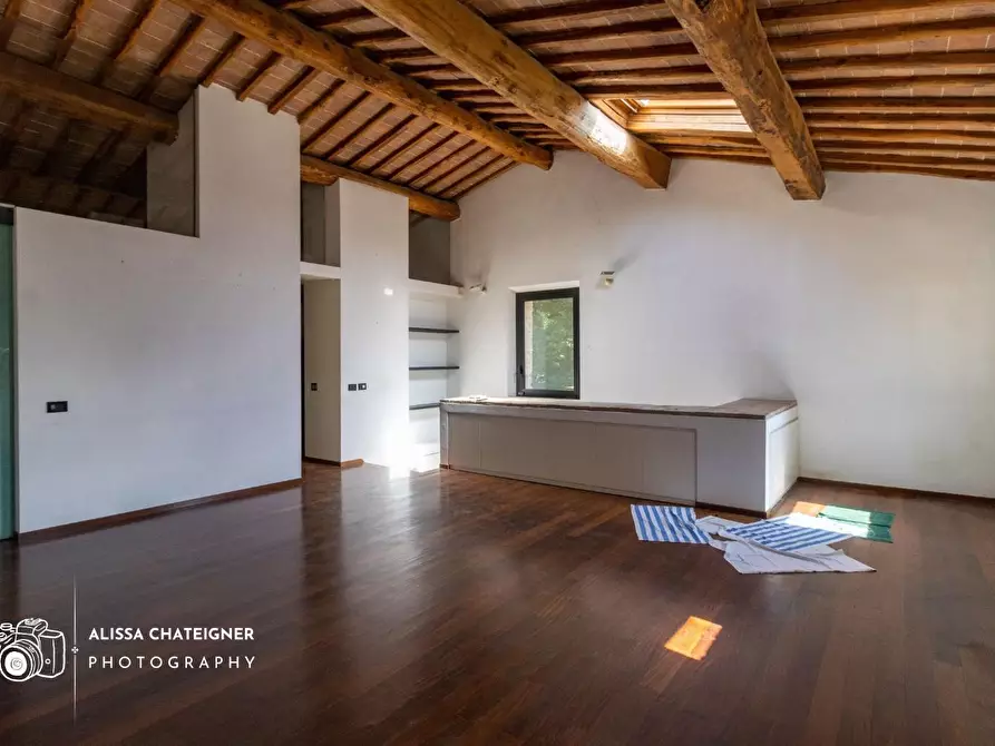 Immagine 18 di Porzione di casa in vendita  a Siena