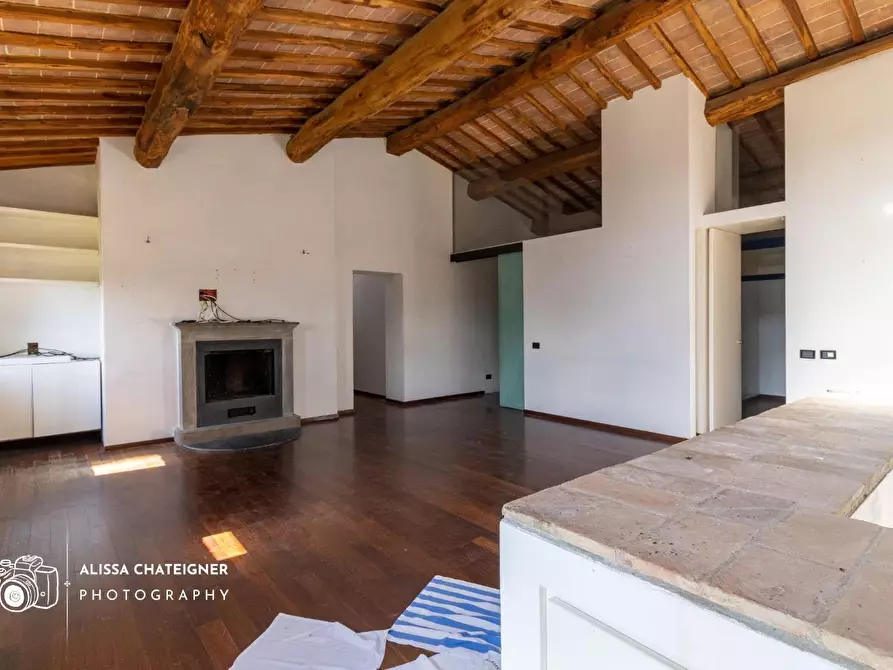 Immagine 20 di Porzione di casa in vendita  a Siena