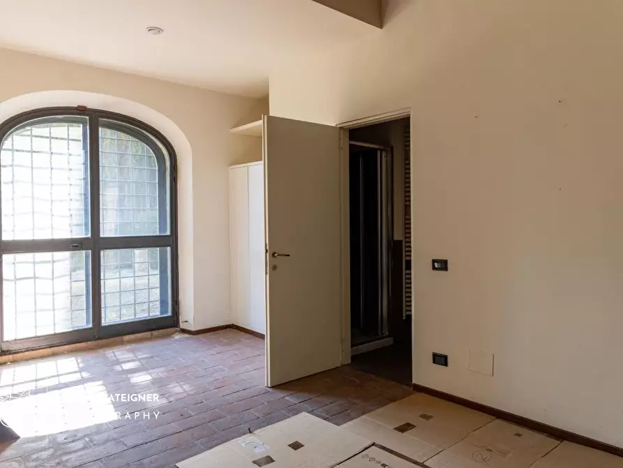 Immagine 10 di Porzione di casa in vendita  a Siena