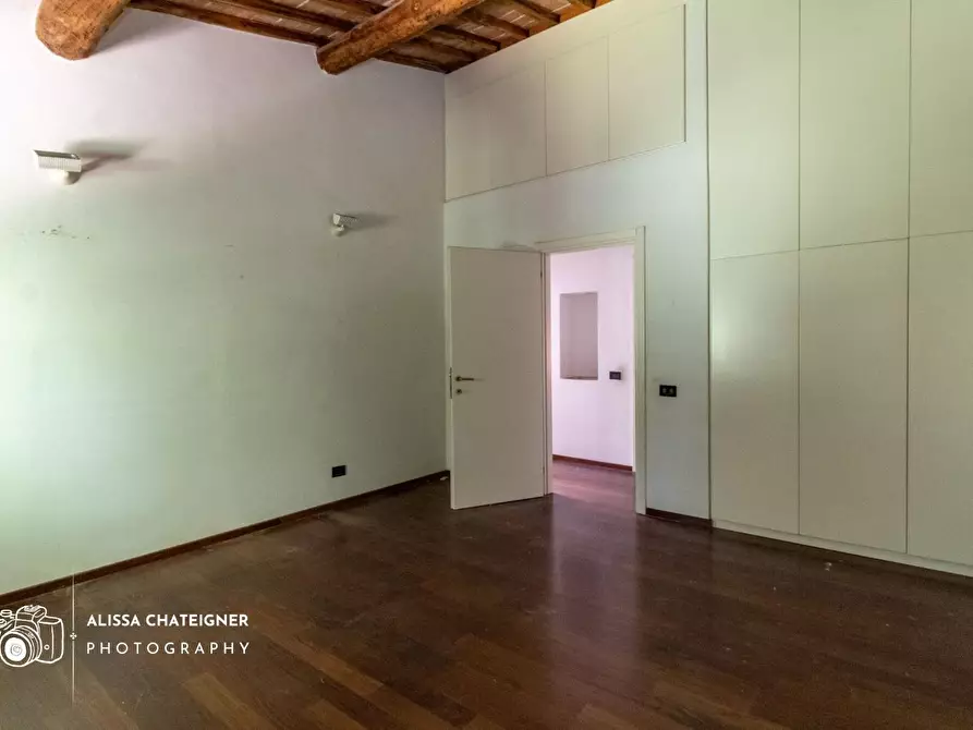 Immagine 37 di Porzione di casa in vendita  a Siena
