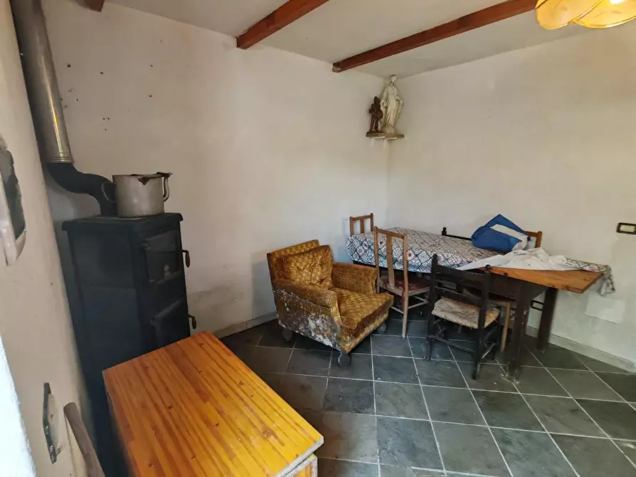 Immagine 4 di Casa indipendente in vendita  a Fosdinovo