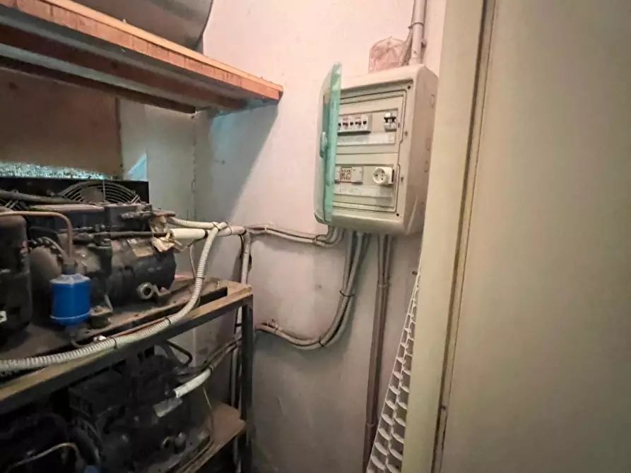 Immagine 44 di Alimentari in vendita  a Colle Di Val D'elsa