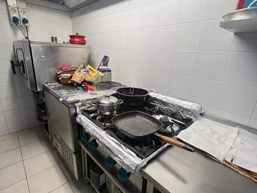 Immagine 28 di Alimentari in vendita  a Colle Di Val D'elsa