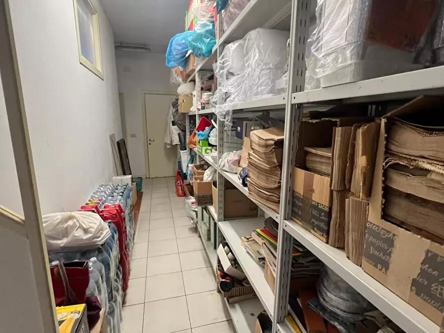 Immagine 38 di Alimentari in vendita  a Colle Di Val D'elsa