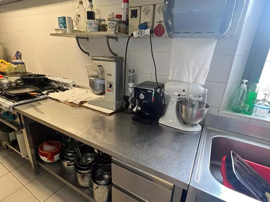 Immagine 24 di Alimentari in vendita  a Colle Di Val D'elsa