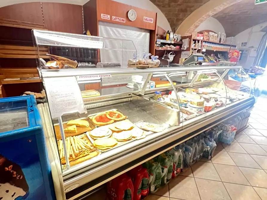 Immagine 15 di Alimentari in vendita  a Colle Di Val D'elsa
