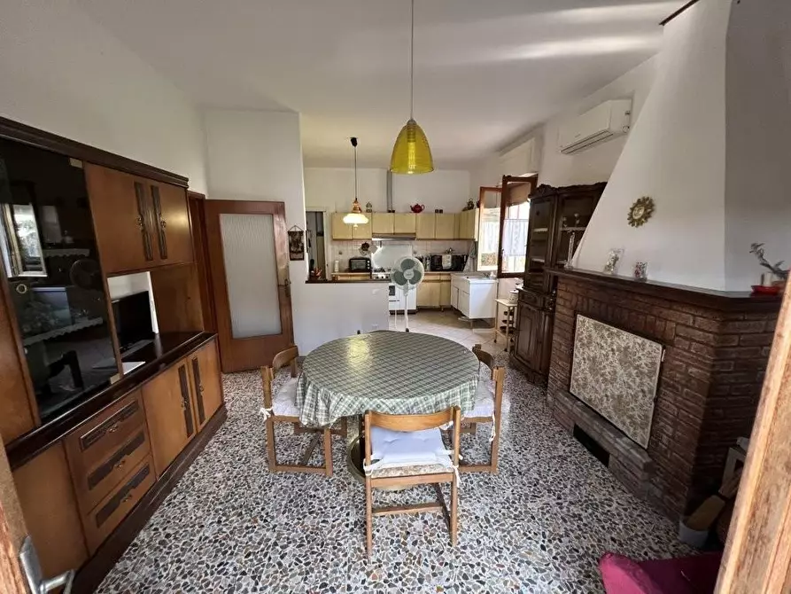 Immagine 12 di Villa in vendita  a Cecina