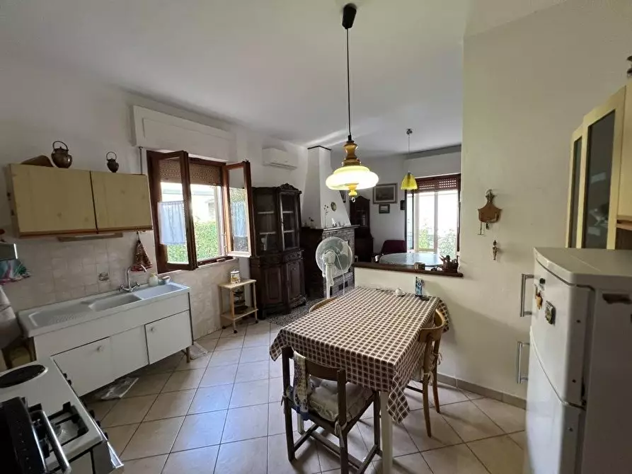 Immagine 13 di Villa in vendita  a Cecina