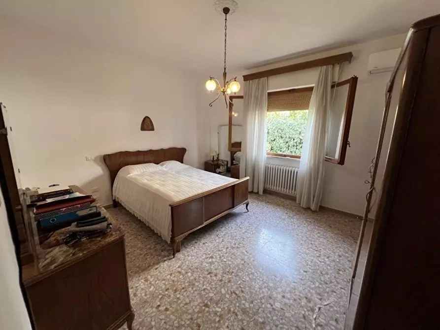 Immagine 28 di Villa in vendita  a Cecina