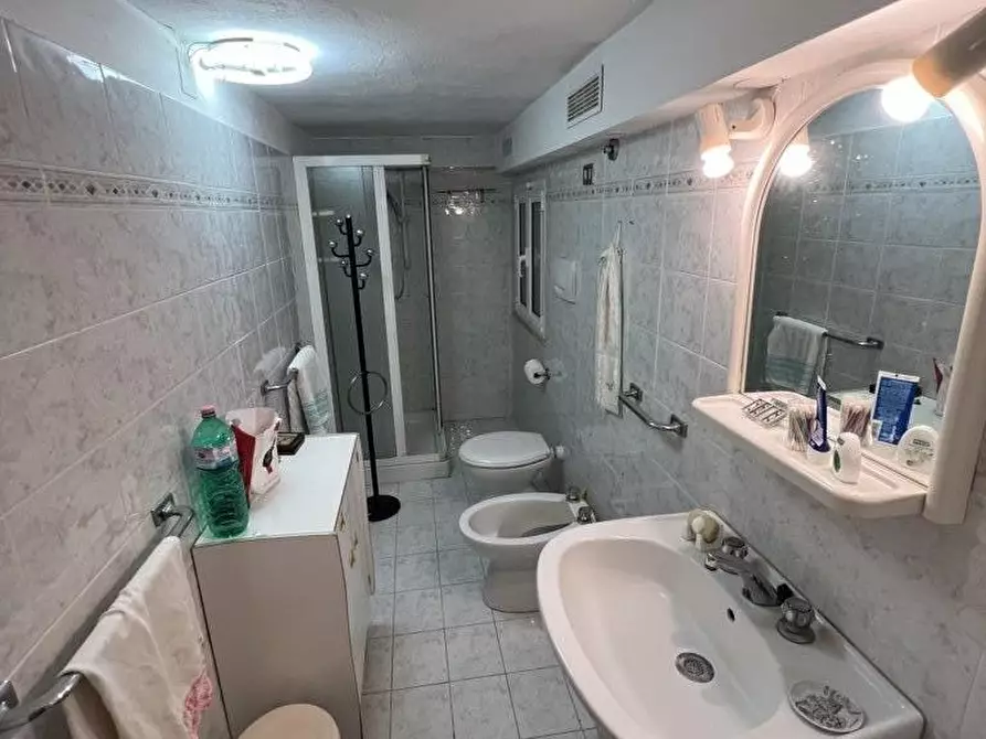 Immagine 35 di Villa in vendita  a Cecina