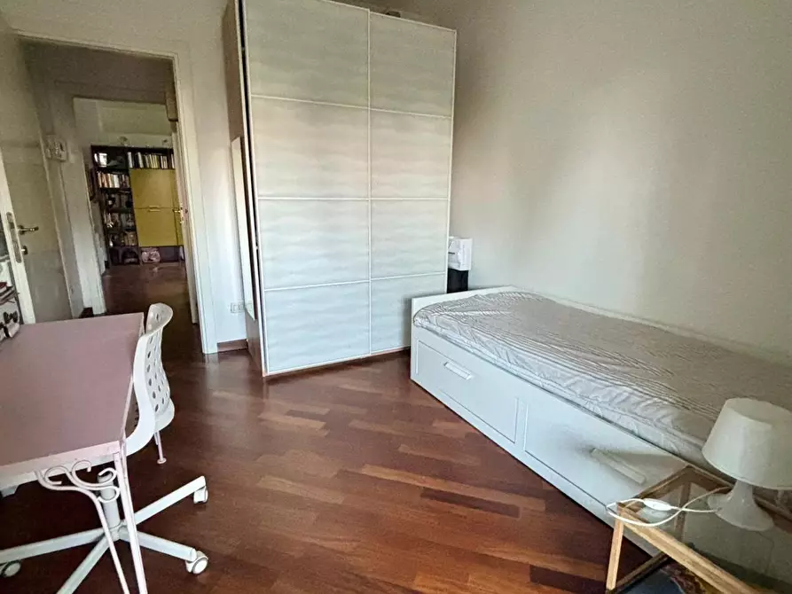 Immagine 12 di Appartamento in vendita  a Massa