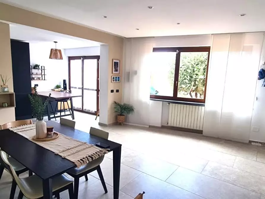 Immagine 10 di Villetta a schiera in vendita  a Livorno