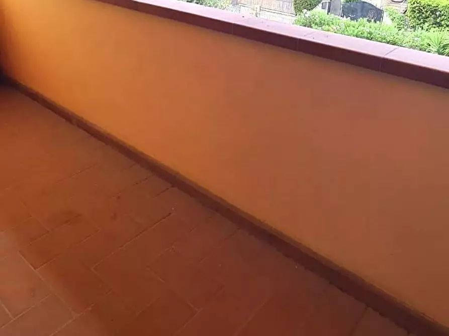 Immagine 28 di Villetta a schiera in vendita  a Livorno