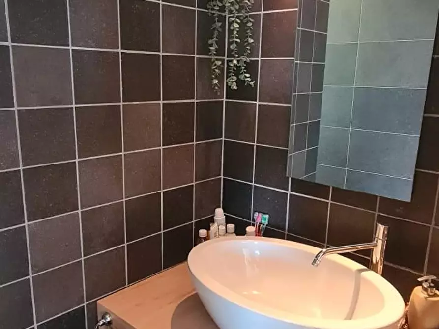 Immagine 25 di Villetta a schiera in vendita  a Livorno