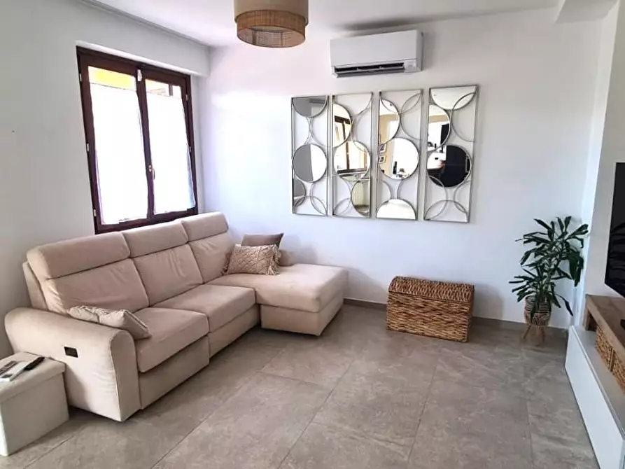 Immagine 3 di Villetta a schiera in vendita  a Livorno