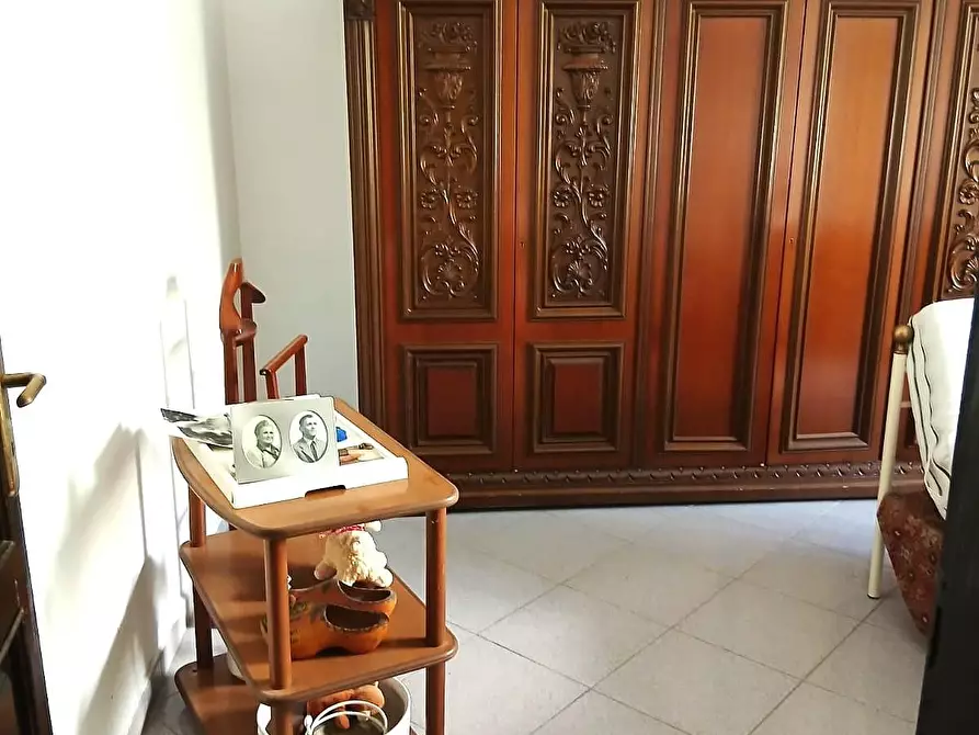 Immagine 13 di Appartamento in vendita  a Carrara