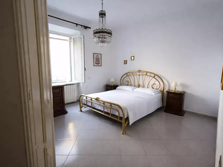 Immagine 7 di Appartamento in vendita  a Carrara