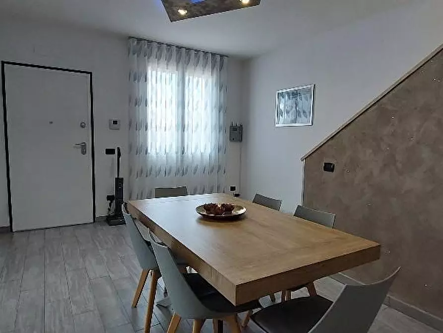 Immagine 13 di Villetta a schiera in vendita  a Serravalle Pistoiese