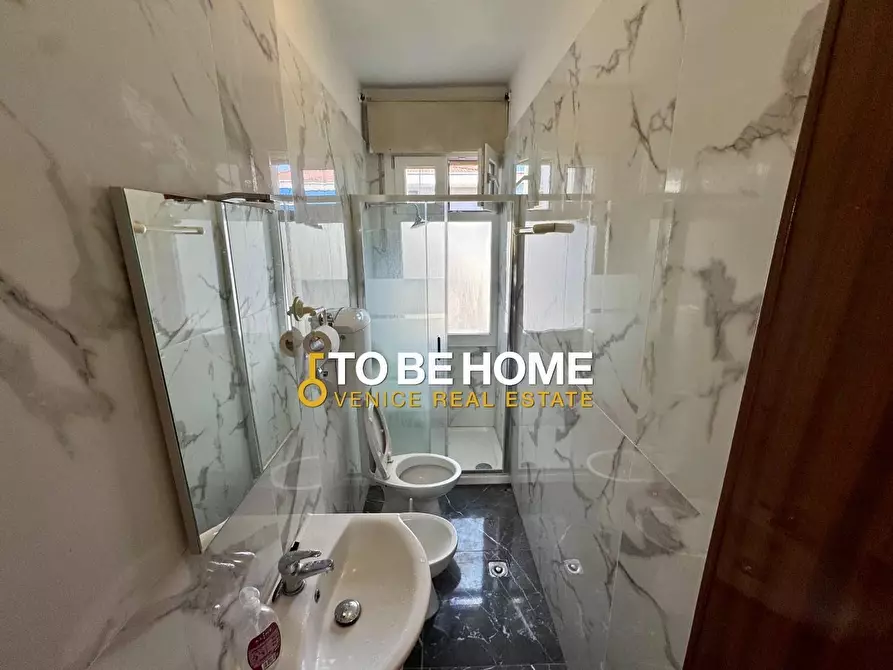 Immagine 28 di Appartamento in vendita  a Venezia