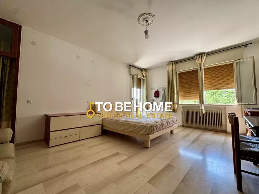 Immagine 1 di Appartamento in vendita  a Venezia